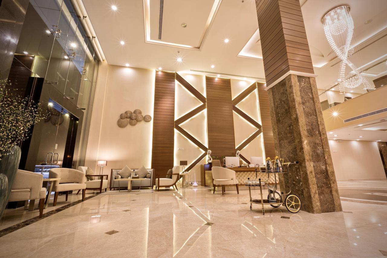 בוריידה Ayam Lilian Aparthotel מראה חיצוני תמונה