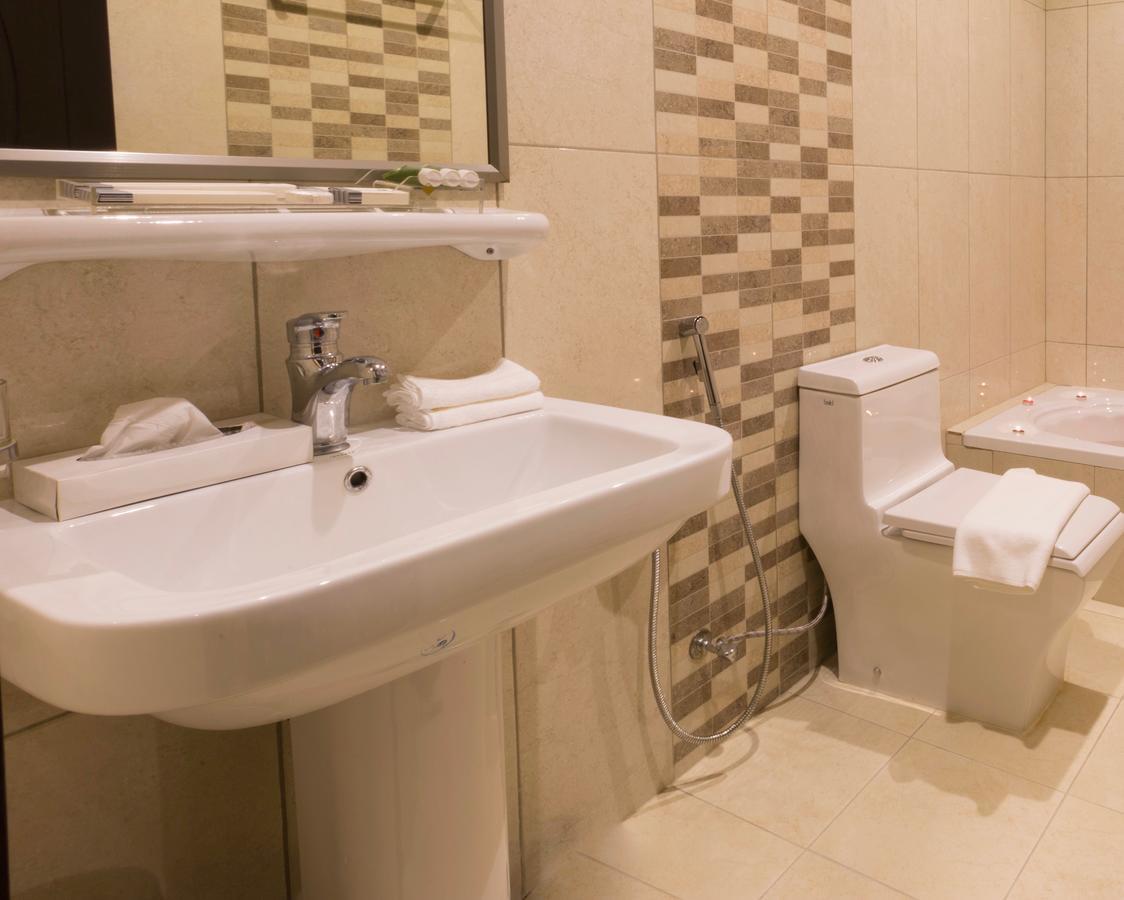 בוריידה Ayam Lilian Aparthotel מראה חיצוני תמונה
