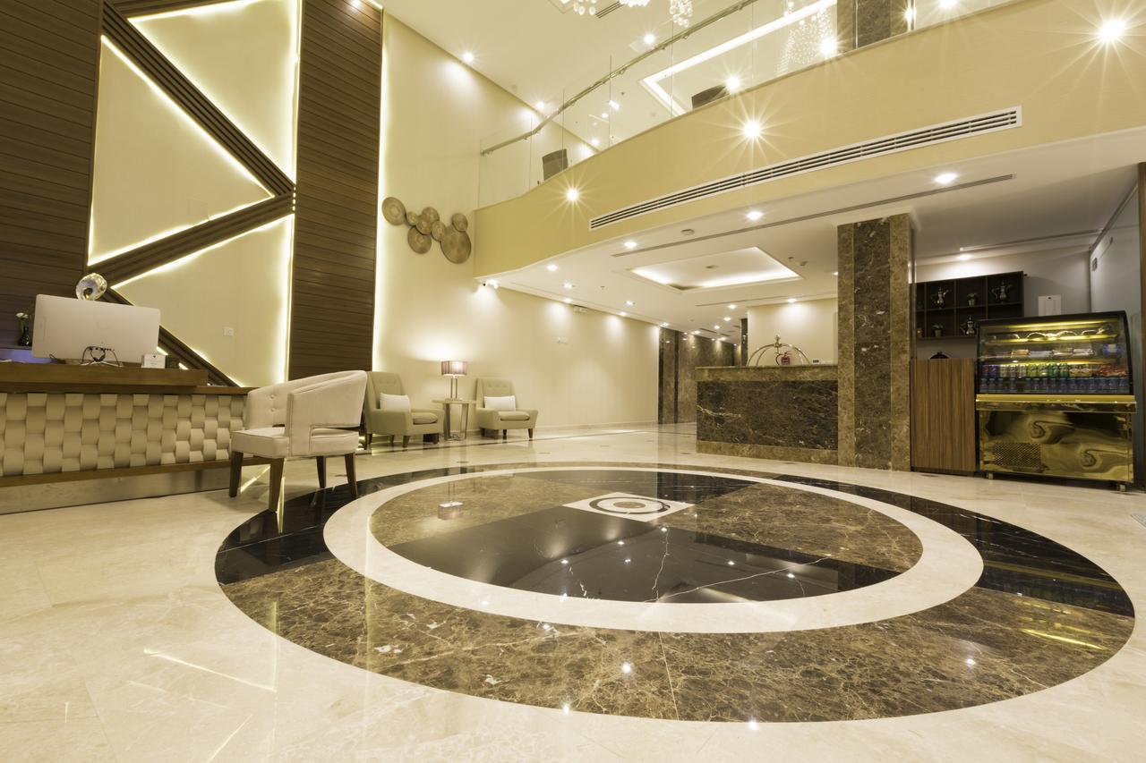 בוריידה Ayam Lilian Aparthotel מראה חיצוני תמונה